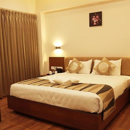 Malabar Residency Hotel Kannur ภายนอก รูปภาพ