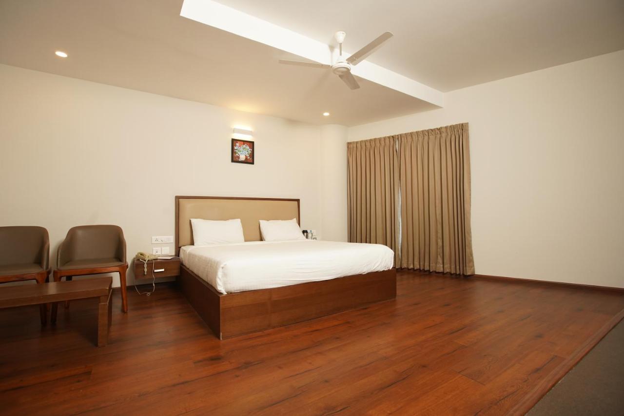 Malabar Residency Hotel Kannur ภายนอก รูปภาพ