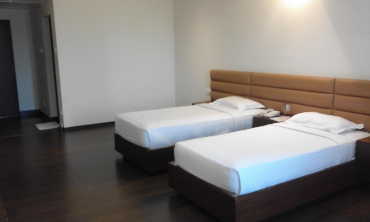 Malabar Residency Hotel Kannur ภายนอก รูปภาพ