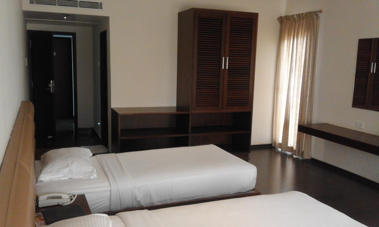 Malabar Residency Hotel Kannur ภายนอก รูปภาพ