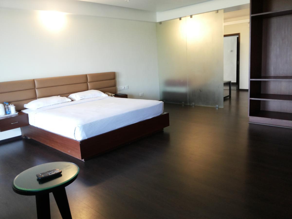 Malabar Residency Hotel Kannur ภายนอก รูปภาพ